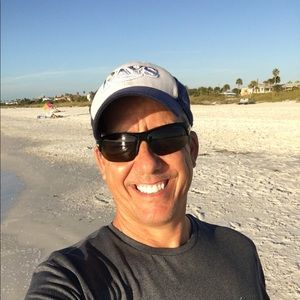 Meet your Posher, Christopher